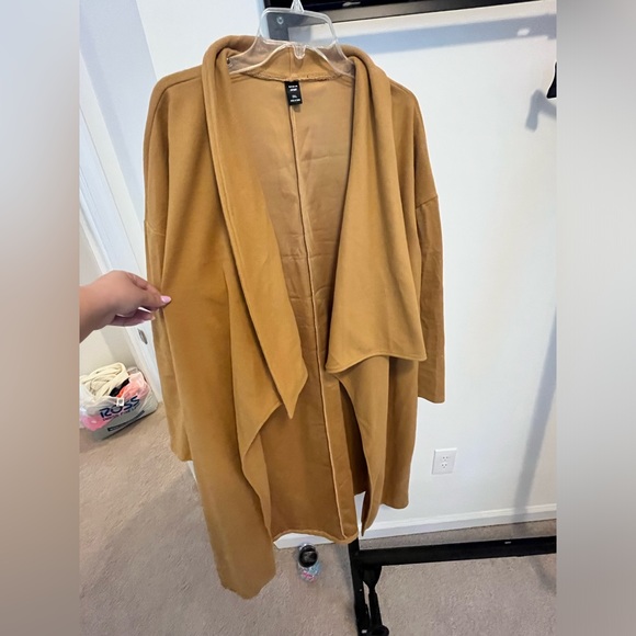 Gold Sweater overlay - Picture 6 of 6